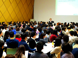 Vital Japan English session �p��ł̃Z�~�i�[