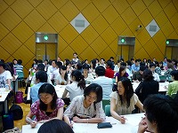 Vital Japan Meeting �r�W�l�X����v���t�F�b�V���i���̉p��ł̕׋���
