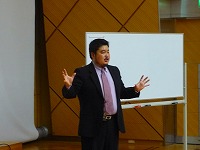 Vital Japan Meeting �r�W�l�X����v���t�F�b�V���i���̉p��ł̕׋���