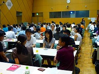 Vital Japan Meeting �r�W�l�X����v���t�F�b�V���i���̉p��ł̕׋���